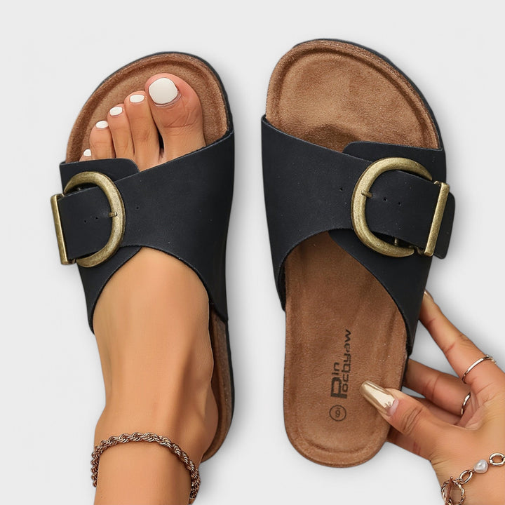 Comfortable Flip-Flops with Strap