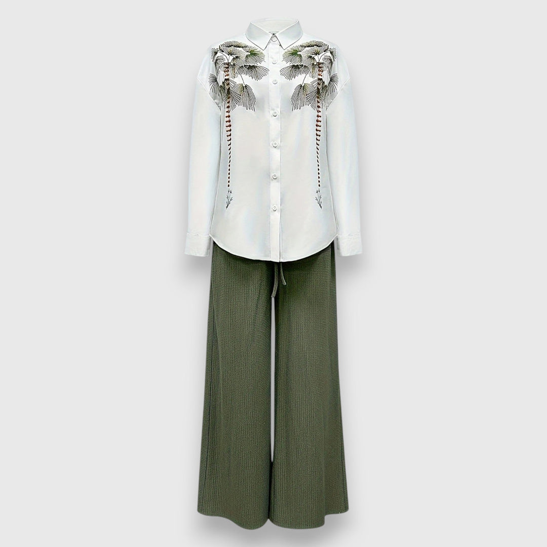 Set with Two-Tone Style