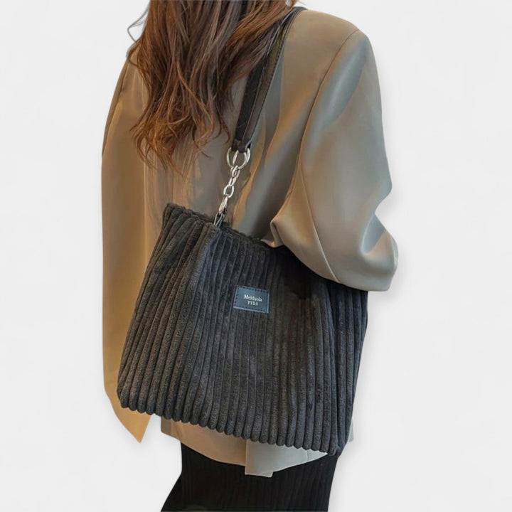 Elegance Bag for Everyday Use